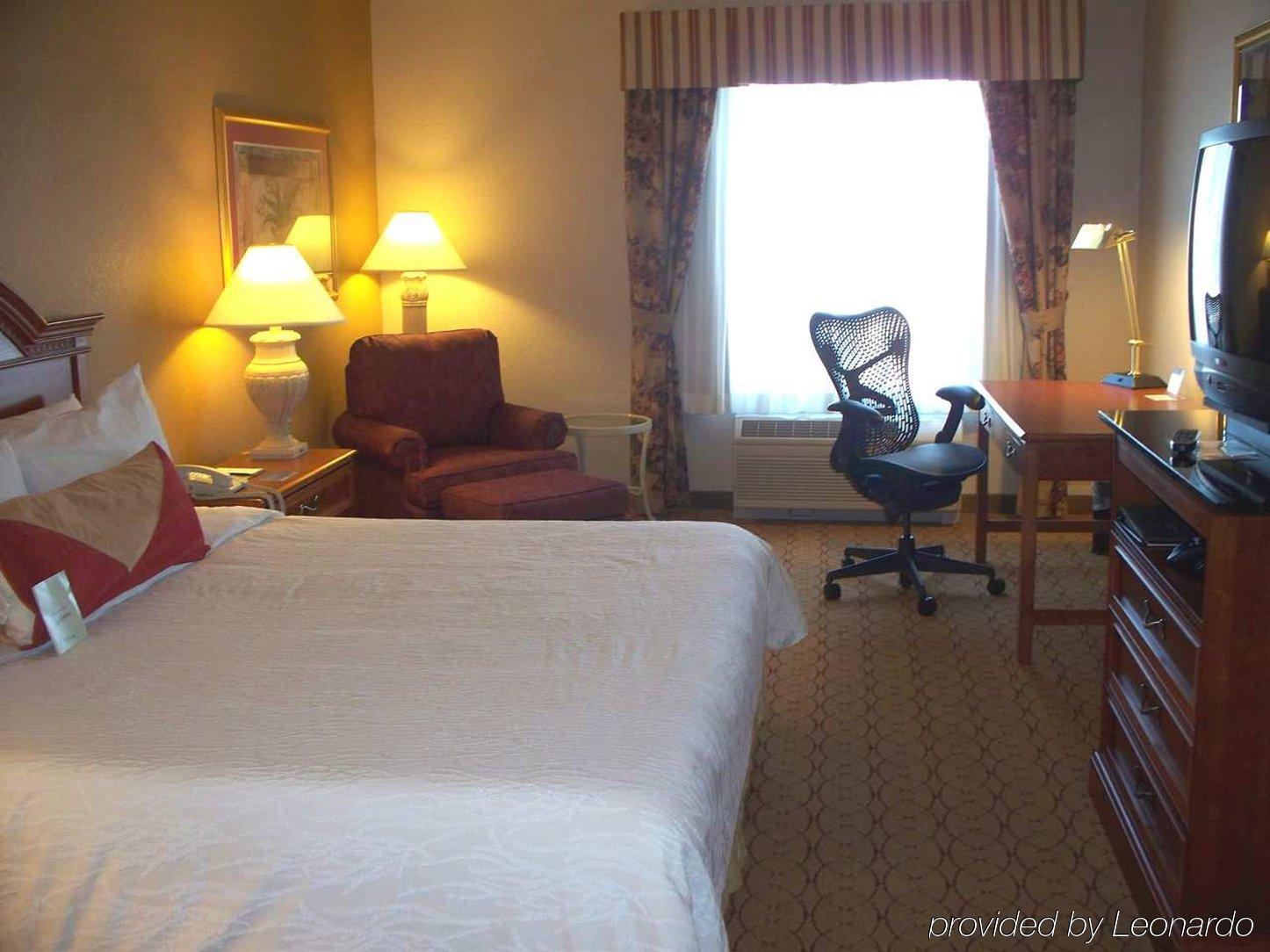 Hilton Garden Wayne Ellisville