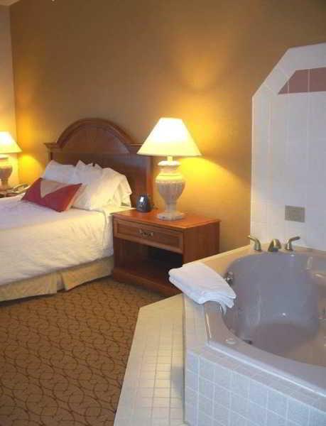 Hilton Garden Wayne Hotel Ellisville