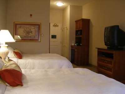 Hilton Garden Wayne Ellisville