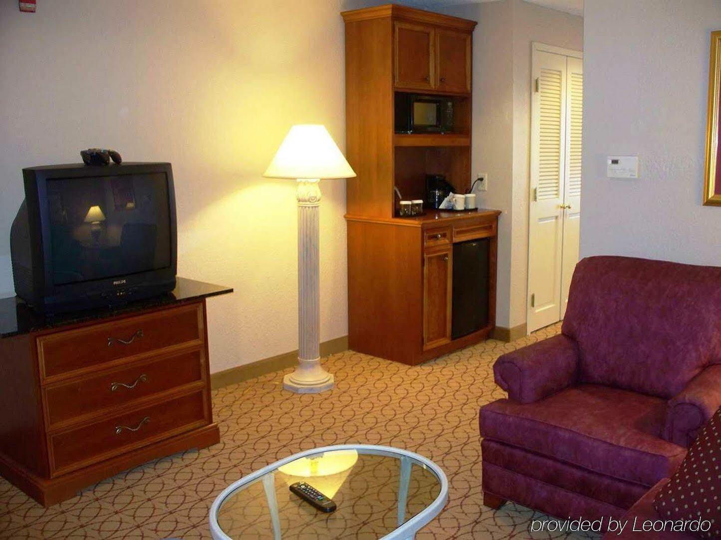 Hilton Garden Wayne Ellisville
