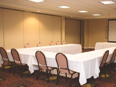 Hilton Garden Wayne Hotel Fort Wayne